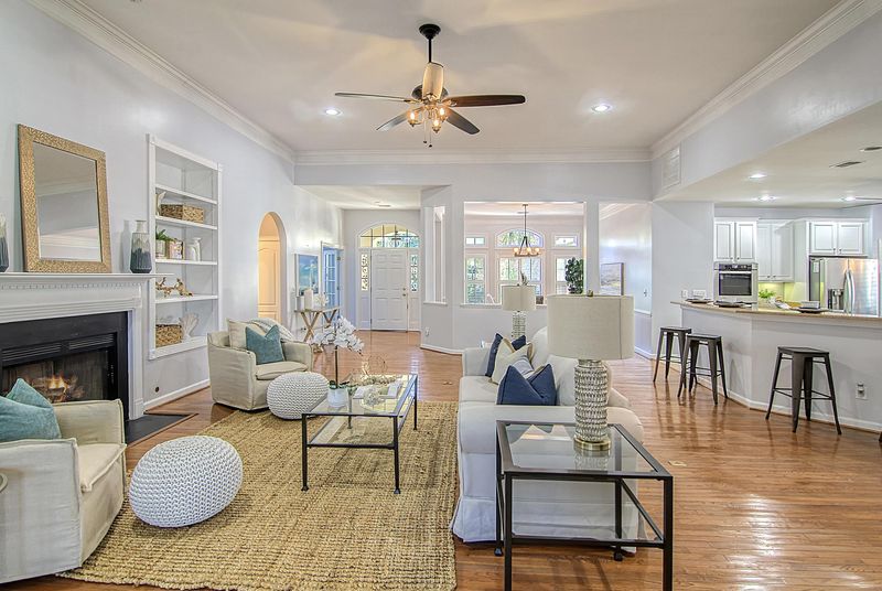 1568 Carolina Jasmine Rd, Mount Pleasant, SC 29464