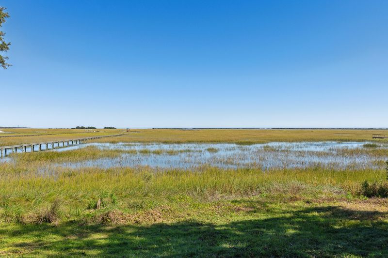 875 Robert E Lee Blvd, Charleston, SC 29412