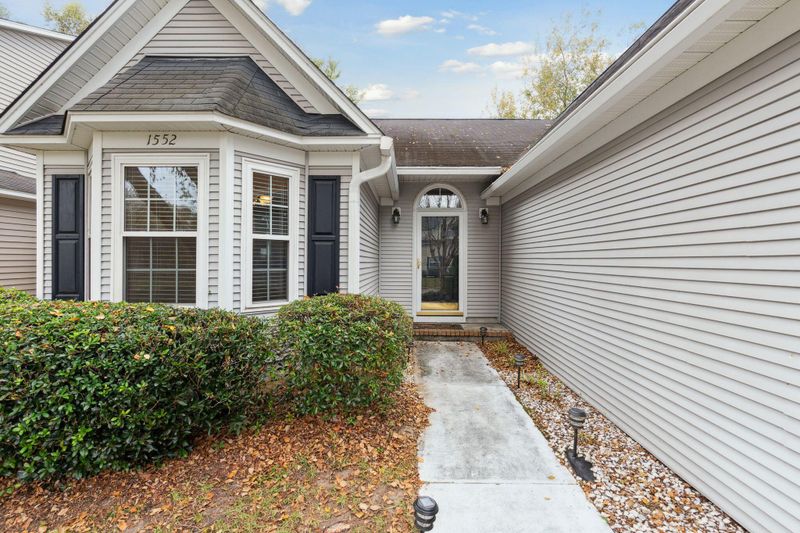 1552 Clark Sound Cir, Charleston, SC 29412