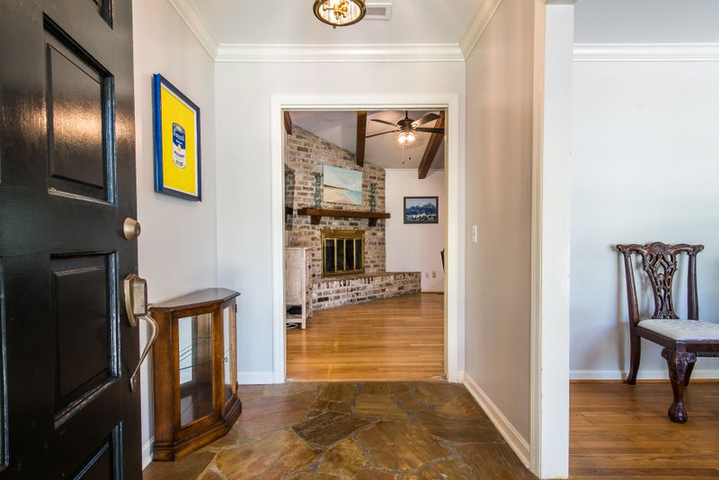1215 Kensington Dr, Charleston, SC 29407