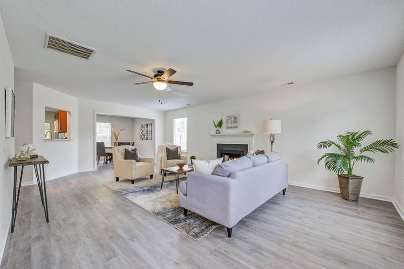 312 Jamestown Dr, Summerville, SC 29486