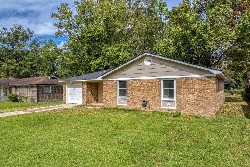 119 Waring Rd, Summerville, SC 29485