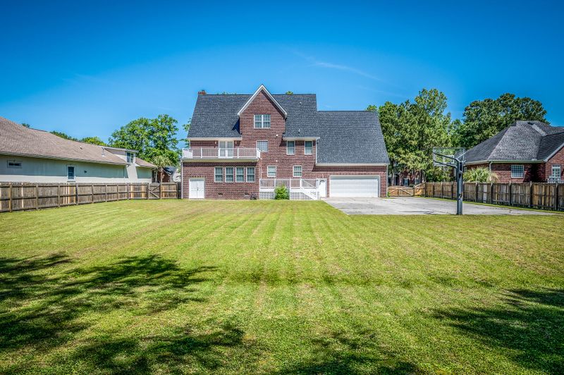 664 Hamlet Cir, Goose Creek, SC 29445