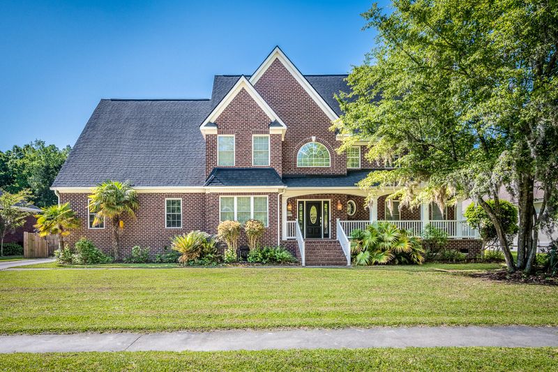 664 Hamlet Cir, Goose Creek, SC 29445