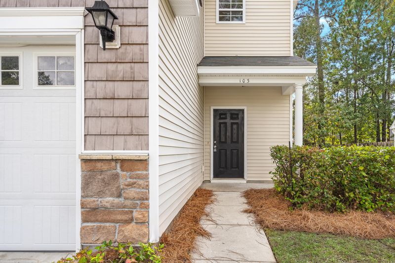 103 Mcgrady Dr, Ladson, SC 29456
