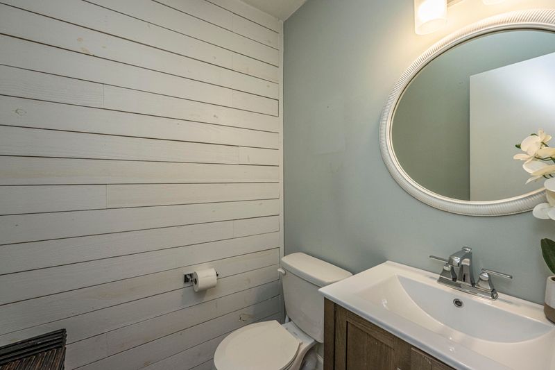 905 Ventura Pl, Mount Pleasant, SC 29464