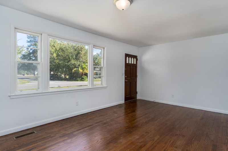 7009 Terrace Dr, North Charleston, SC 29406