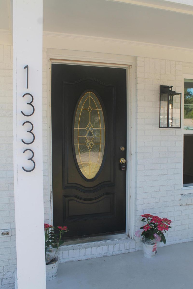 1333 Bresee St, Charleston, SC 29412