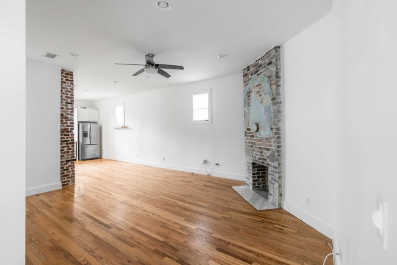 40 Poinsett St, Charleston, SC 29403