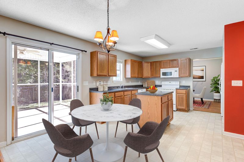 122 Macallan Ct, Summerville, SC 29483