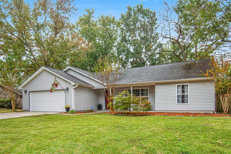 404 York St, Ladson, SC 29456