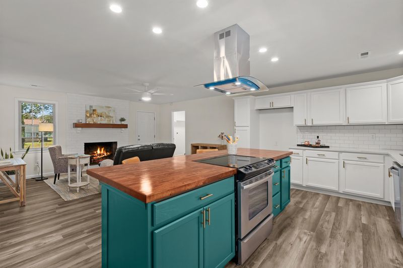 746 Dangerfield Dr, Moncks Corner, SC 29461