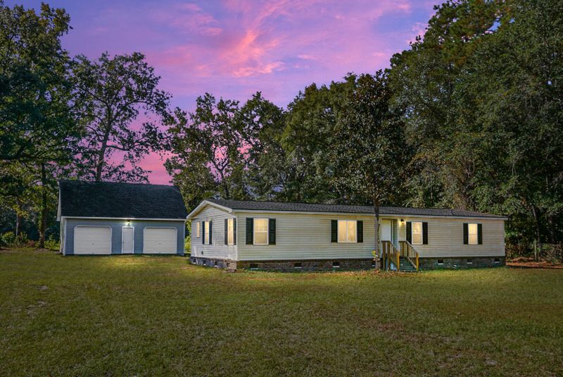 5537 County Line Rd, Ravenel, SC 29470