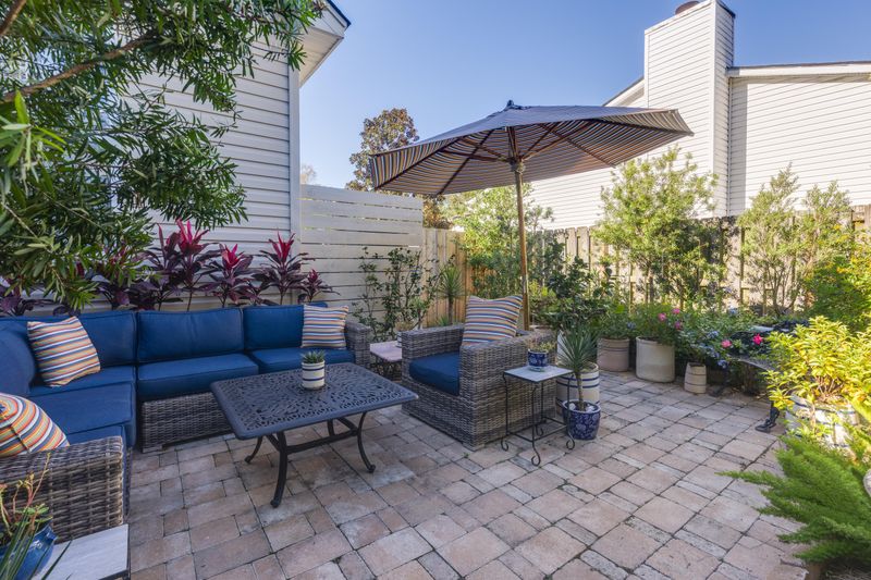 970 Harbor Oaks Dr, Charleston, SC 29412