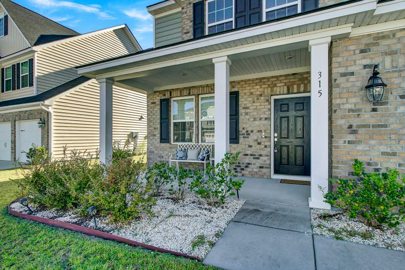 315 Blue Shadows Ct, Summerville, SC 29486
