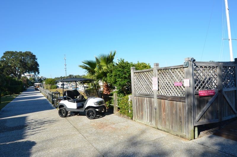41 St Ave #F-10, Isle Of Palms, SC 29451