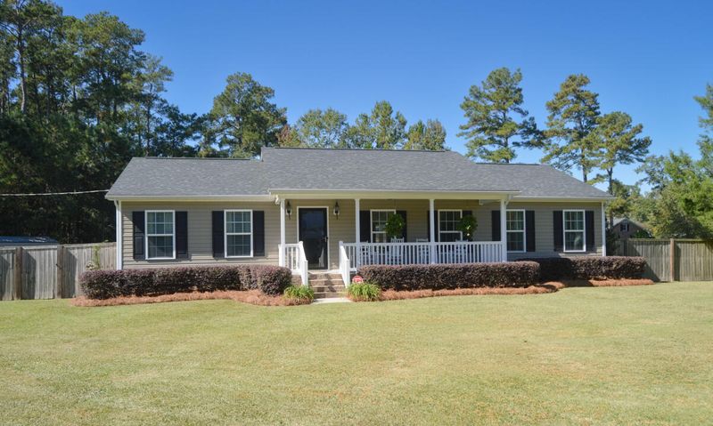 101 Forest Dr, Saint George, SC 29477