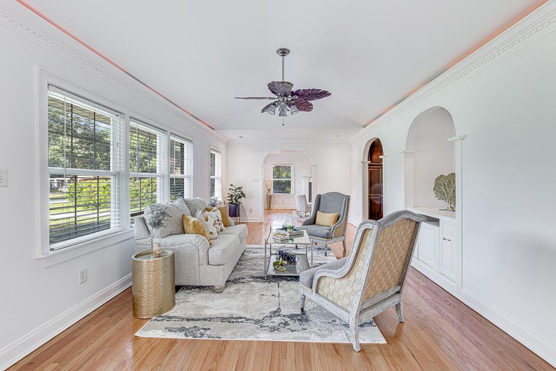 2410 Trent St, Charleston, SC 29414