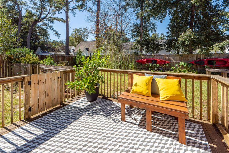 735 Ponderosa Dr, Charleston, SC 29414