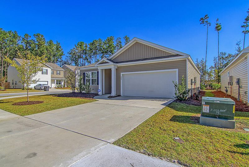 203 Tall Grass Ct, Summerville, SC 29483