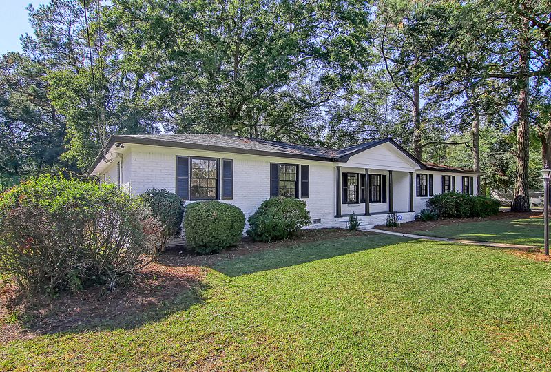 1627 Dickens St, Charleston, SC 29407