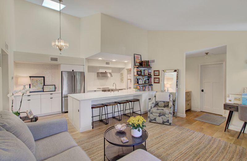 1481 Center Street Extension #103, Mount Pleasant, SC 29464