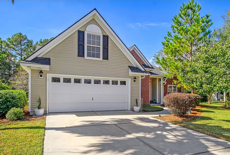 9412 Harroway Rd, Summerville, SC 29485