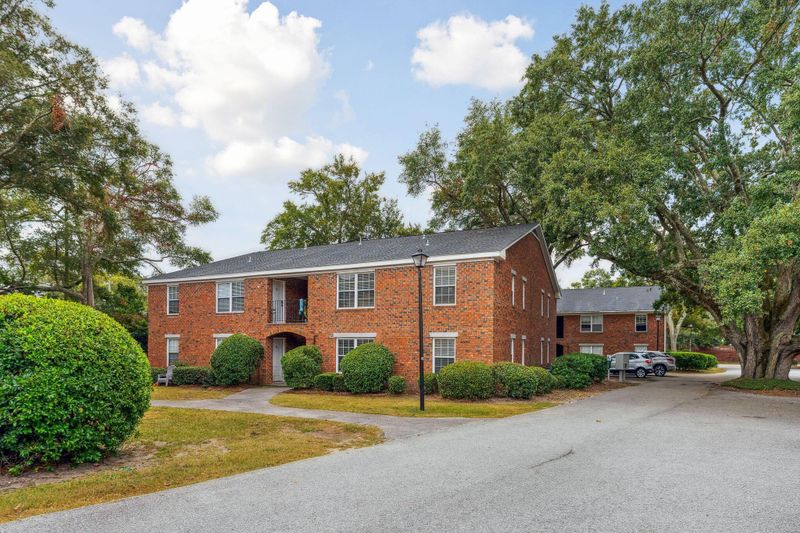 1240 Fairmont Ave #13, Mount Pleasant, SC 29464