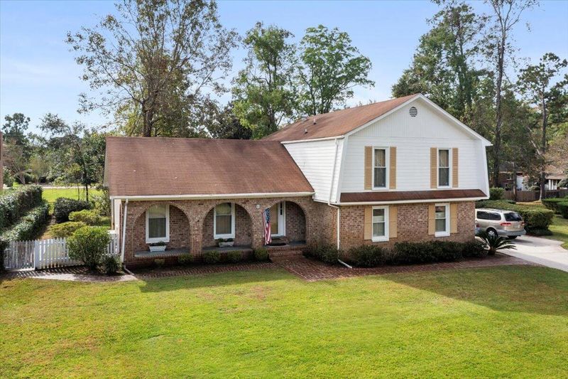 3 Avon Ct, Charleston, SC 29407