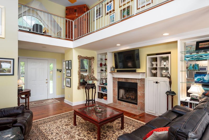 8483 Middleton Point Ln, Edisto Island, SC 29438