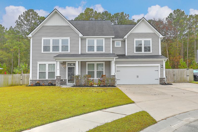 411 Stonefield Cir, Moncks Corner, SC 29461