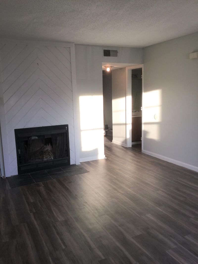 8010 Thelen St, Charleston, SC 29406