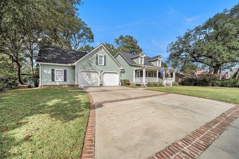 14 Ravenna Ave, Hanahan, SC 29410