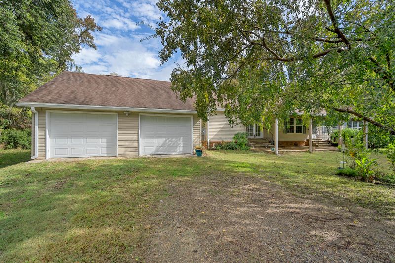1844 Phillis Washington Rd, Wadmalaw Island, SC 29487