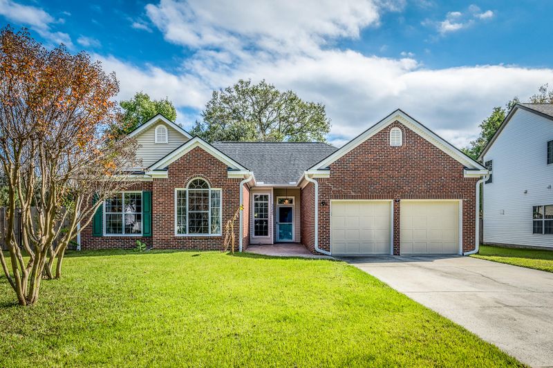 3355 Forest Glen Dr, Charleston, SC 29414