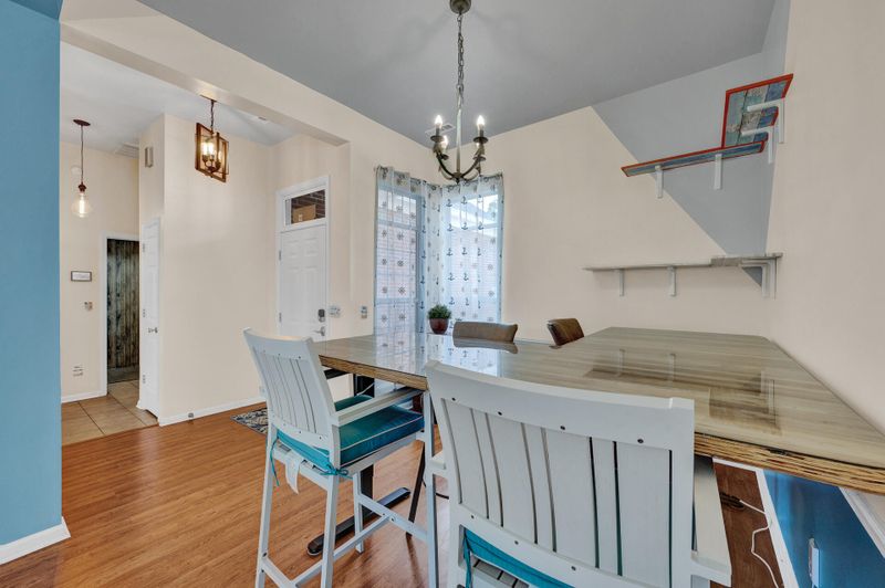 3355 Forest Glen Dr, Charleston, SC 29414