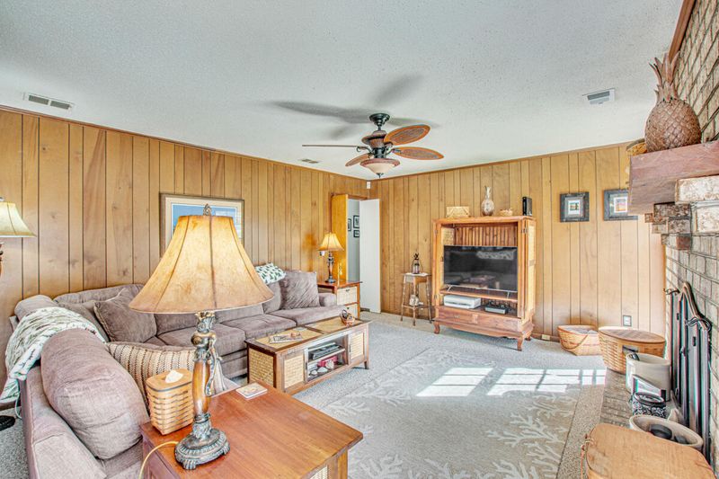 3 Campanella Ct, Hanahan, SC 29410