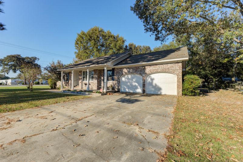 101 Claudia Dr, Ladson, SC 29456
