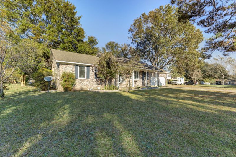 101 Claudia Dr, Ladson, SC 29456