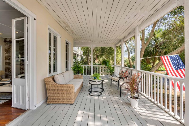 2102 Atlantic Ave, Sullivans Island, SC 29482