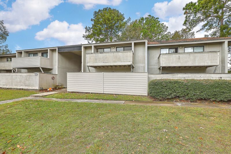 107 Greencastle Dr, Goose Creek, SC 29445