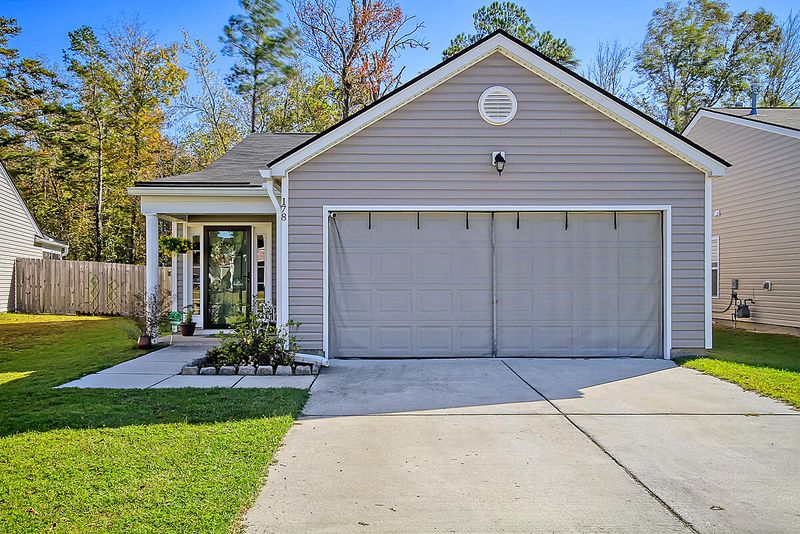178 Brittondale Rd, Summerville, SC 29485