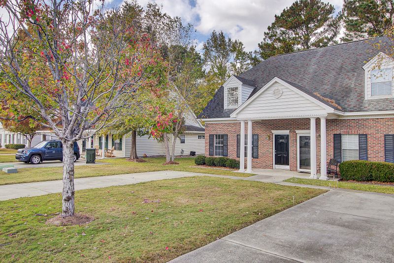 4831 Habersham Ln, Summerville, SC 29485