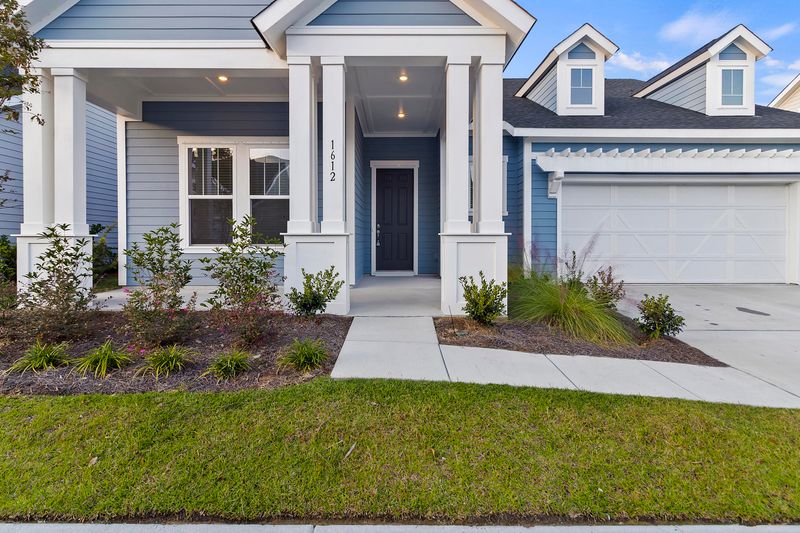 1612 Bloom St, Mount Pleasant, SC 29466