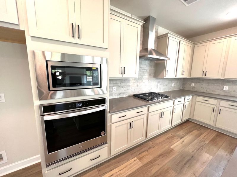 605 Cavour Ct, Summerville, SC 29486