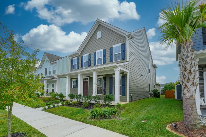 223 Corvus St, Summerville, SC 29483