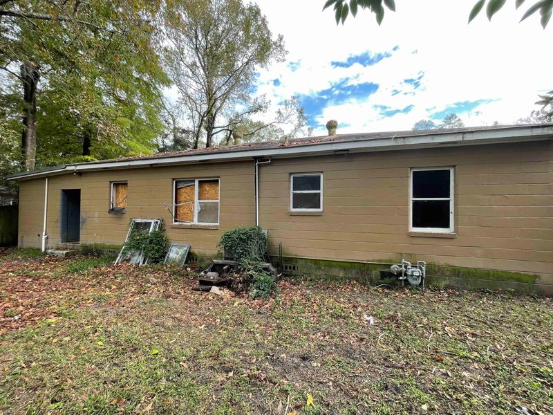 5759 Chatham Ave, Hanahan, SC 29410