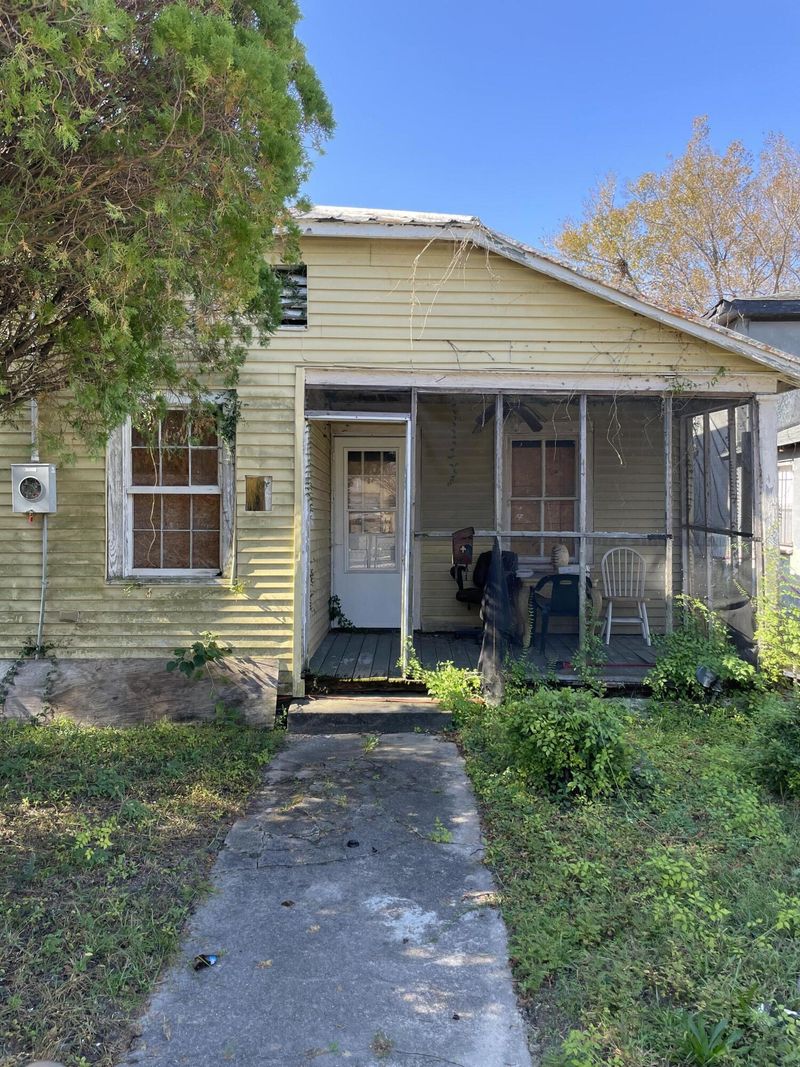431 N Hanover St, Charleston, SC 29403