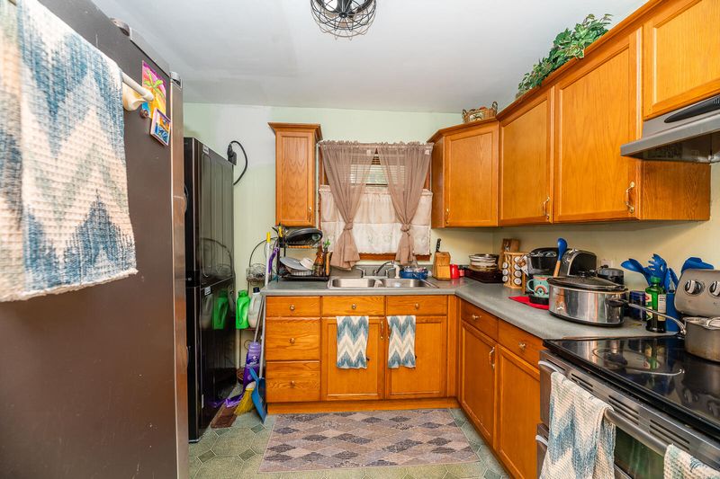 2712 Leola St, North Charleston, SC 29405