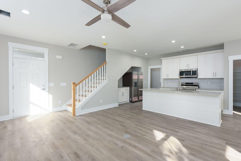 1653 Sumner Ave, North Charleston, SC 29406